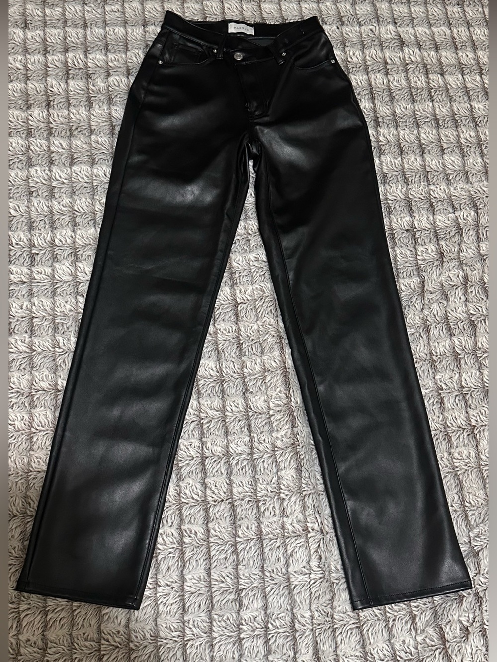 PacSun Black Faux Leather Pants Stretch Dad Jeans with Belt Loops Size 23